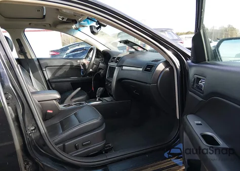 2010 Ford Fusion z USA, uszkodzony, nr VIN 3FADP0135CR203768